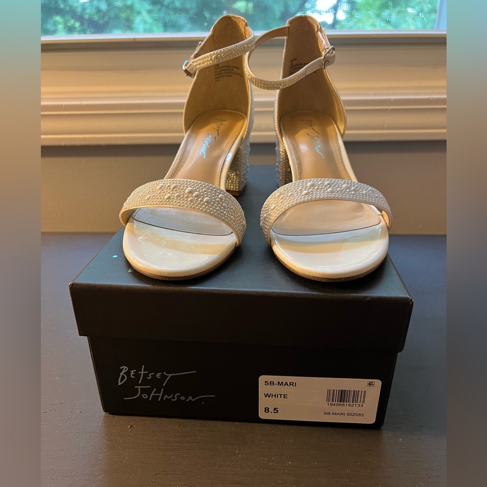 Betsey Johnson Mari